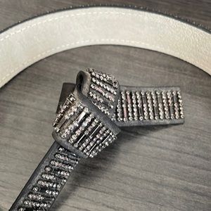 Beaded belt with leather and elastic